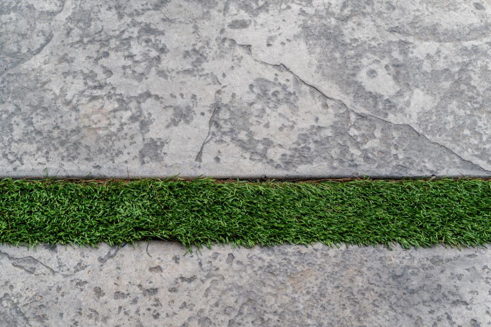 Concrete and turf used in Lakeburn during swimming pool installation