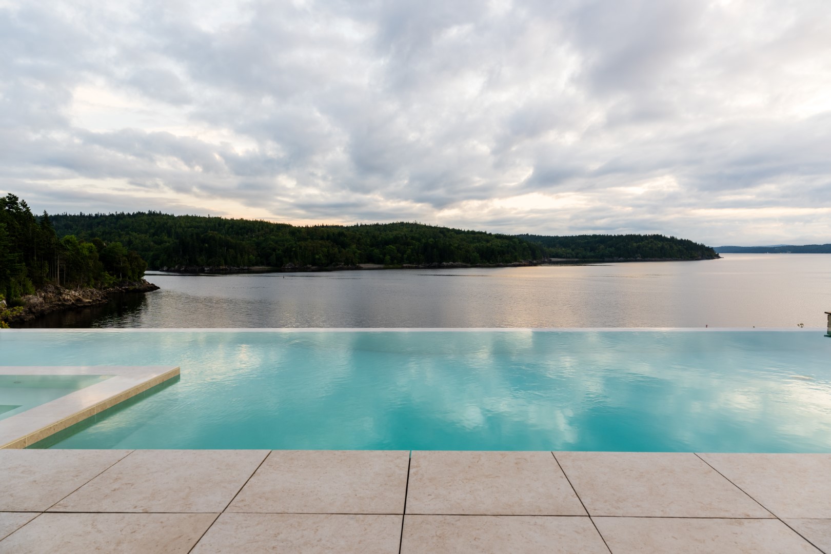 Vanishing edge pool in residential property in Saint John