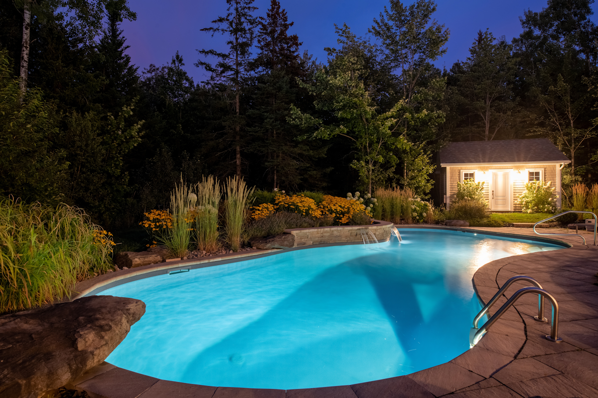 A curvilinear pool installed in New Brunswick.